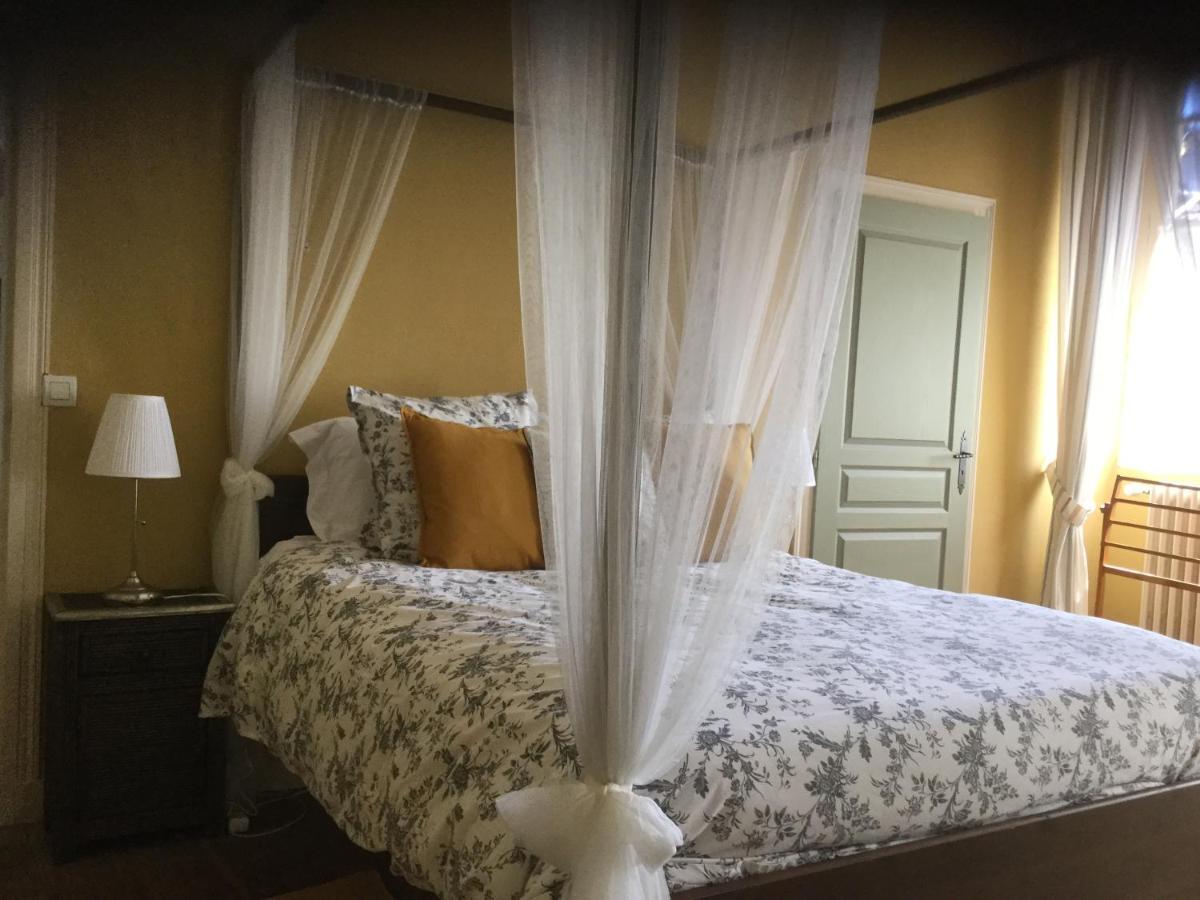 Maison Delmas Bed and Breakfast Puy-lʼÉvêque Eksteriør billede